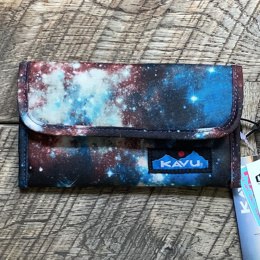 Kavu Milky Way Mondo Spender Wallet NWT